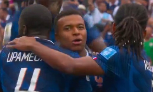 Co za gol Mbappe! Francuz goni Messiego [WIDEO]