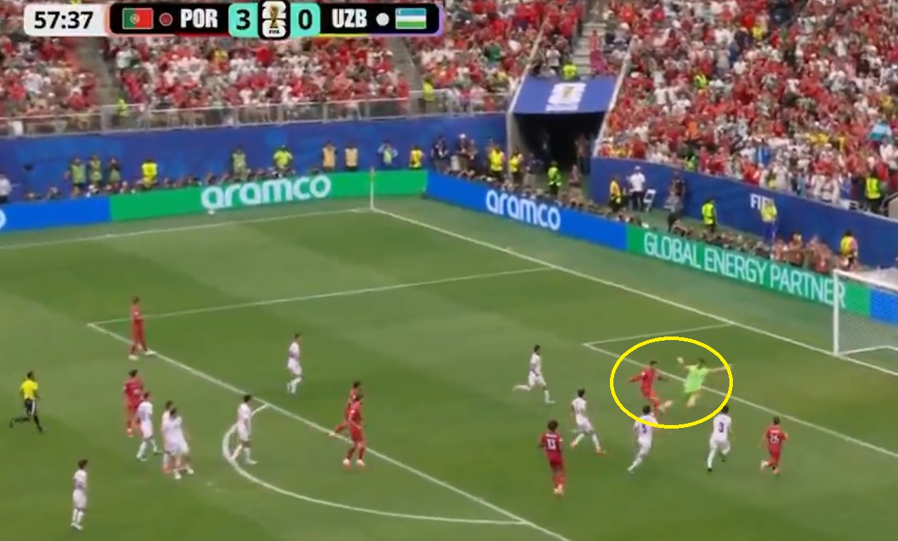 Duża kontrowersja w meczu Portugalii. Ronaldo byłby o włos od hattricka [WIDEO]