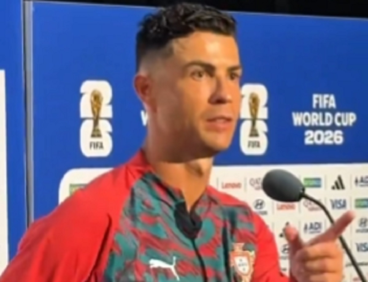 Ronaldo zapytany o Messiego. Wymowna reakcja [WIDEO]