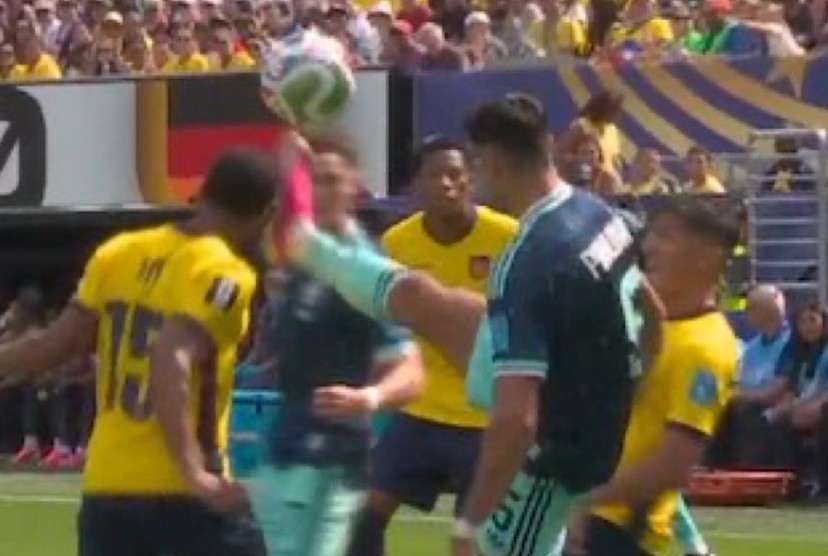 Kontrowersyjny gol Niemców! Pani sędzia "podpaliła", potem szok ekipy Nagelsmanna [WIDEO]