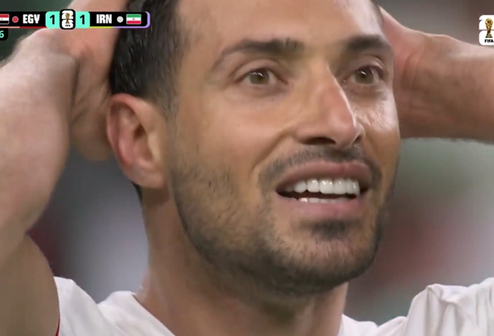 Szokująca końcówka na mundialu! Iran we łzach, Marciniak ogłosił kluczową decyzję
