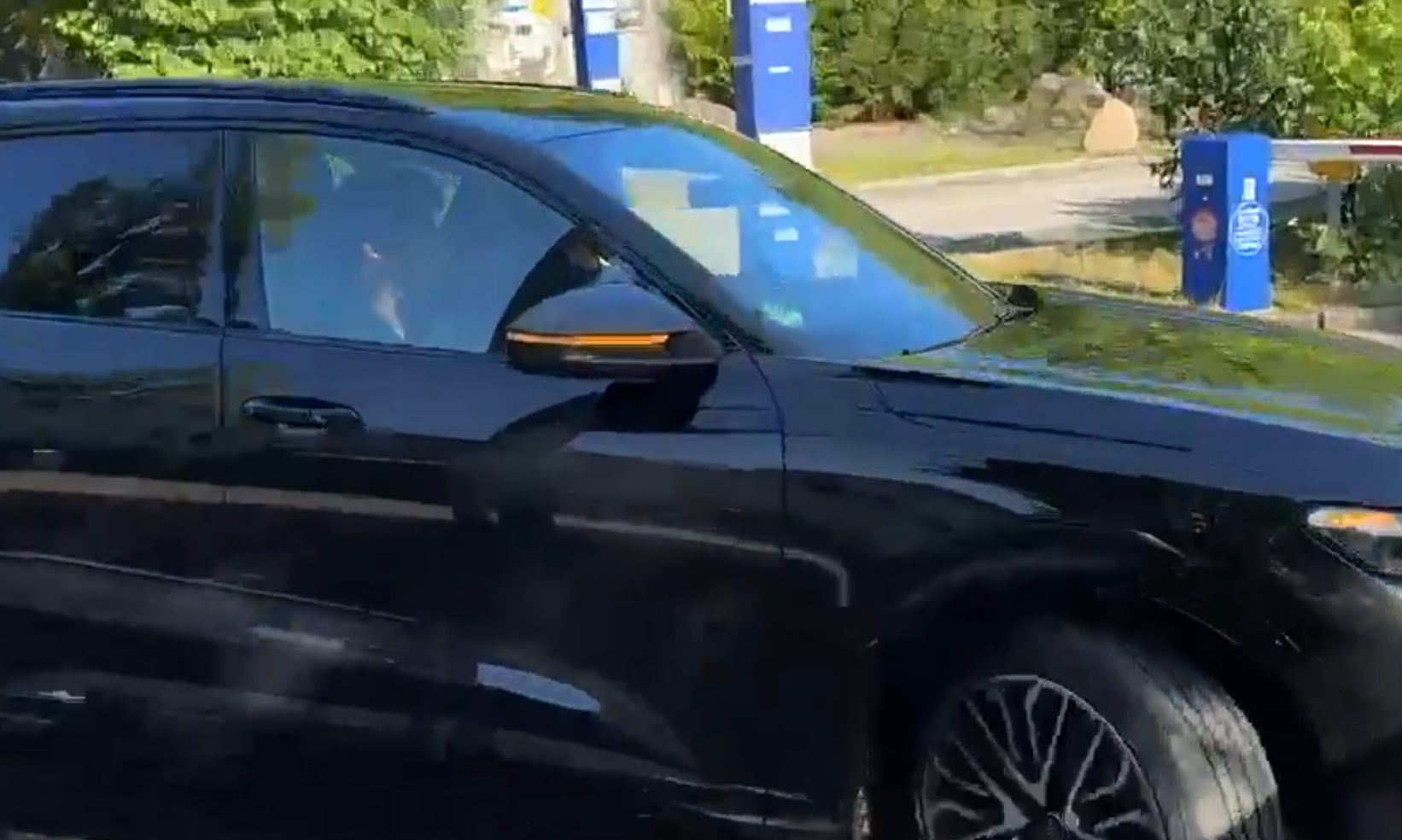 Bayern dopina transfer za 55 mln euro! Piłkarz jest już w Monachium [WIDEO]
