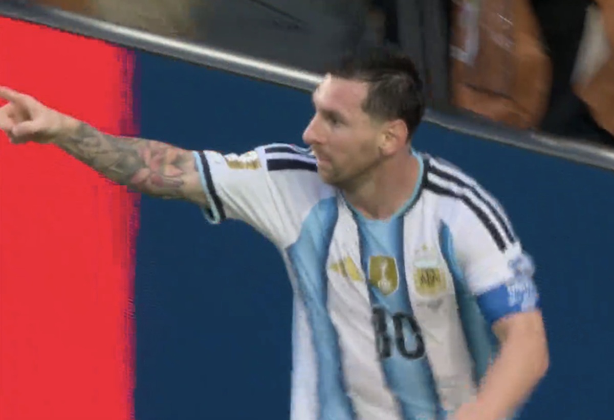 Kolejny gol Messiego na mundialu! Techniczny majstersztyk [WIDEO]