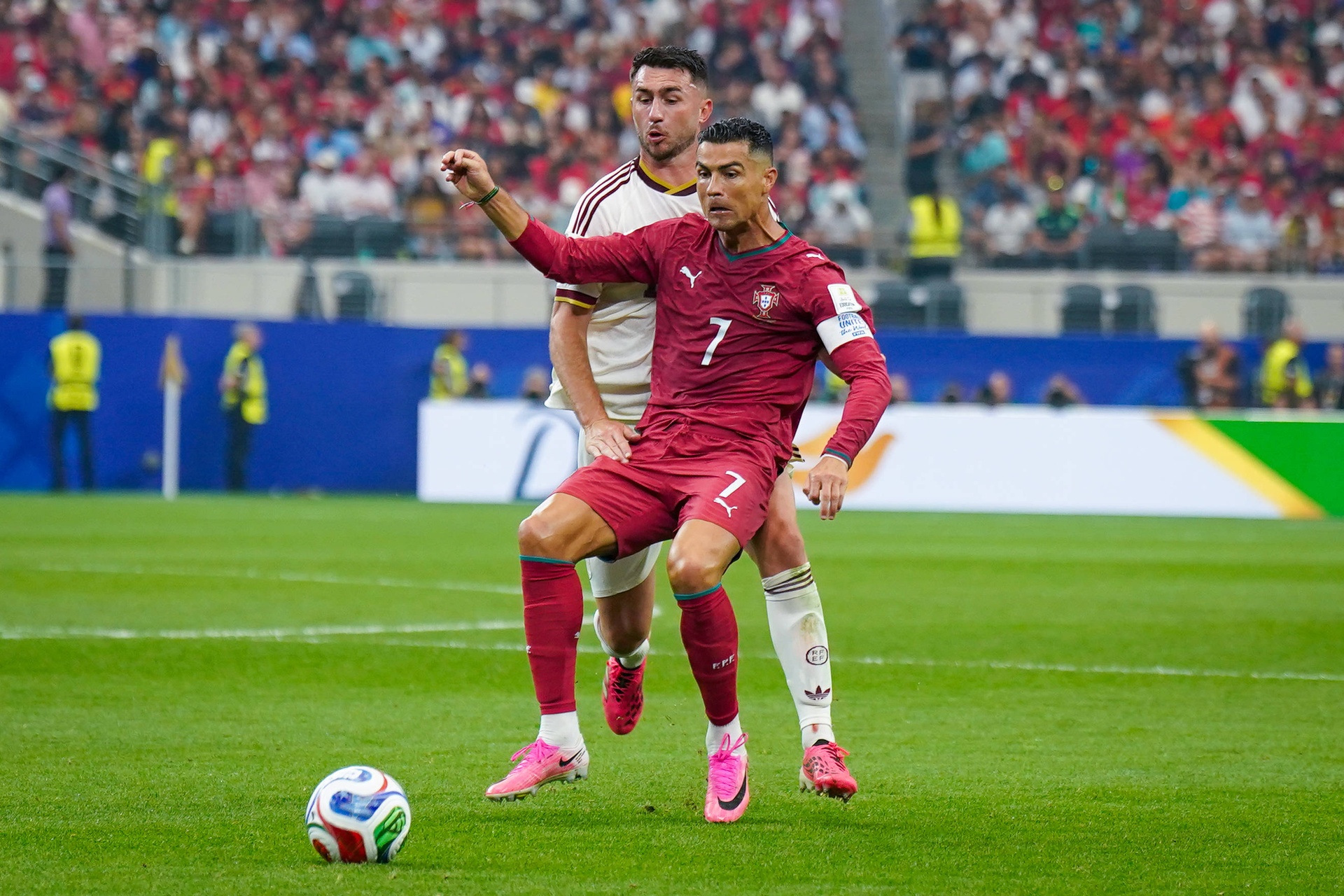 Hiszpania pokonała Portugalię! Gol w doliczonym czasie gry [RELACJA]