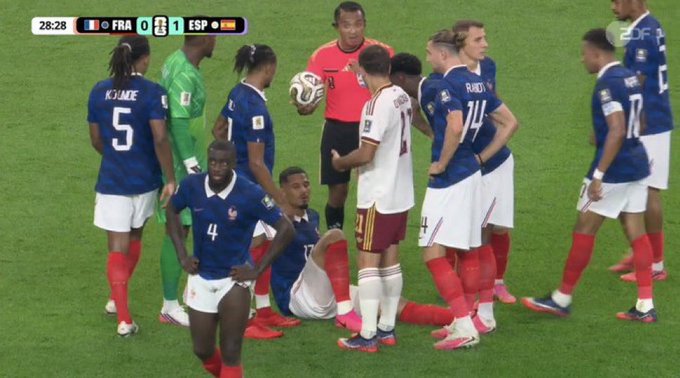 Kontuzja gwiazdy Francji. Wymuszona zmiana w półfinale mundialu