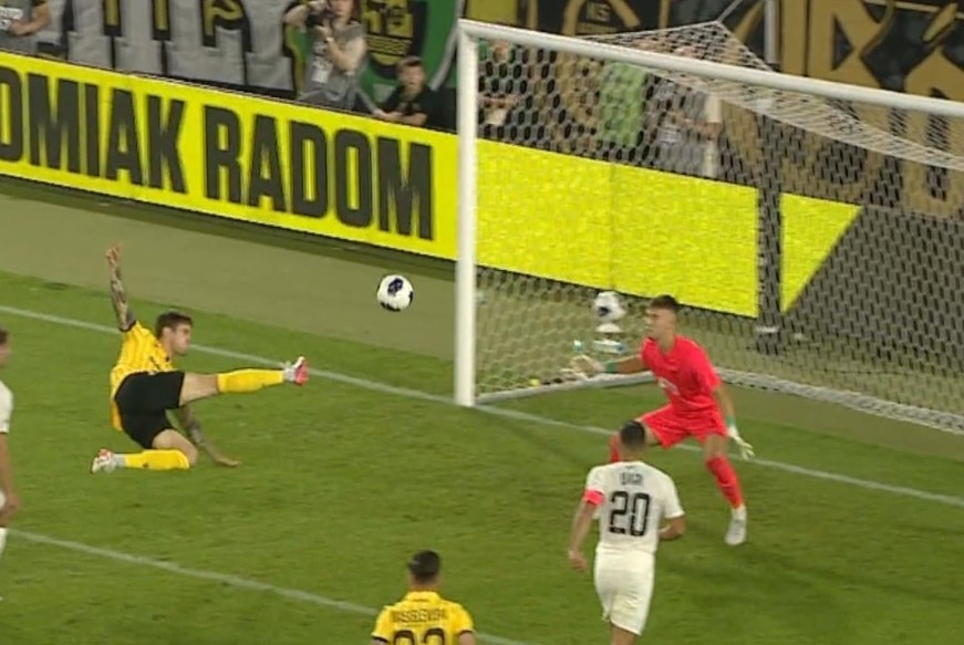 Co za gol na wagę awansu, wielka GieKSa! Niemożliwe, kto zanotował asystę [WIDEO]