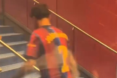 Co za kompromitacja. Tak FC Barcelona potraktowała gracza [WIDEO]