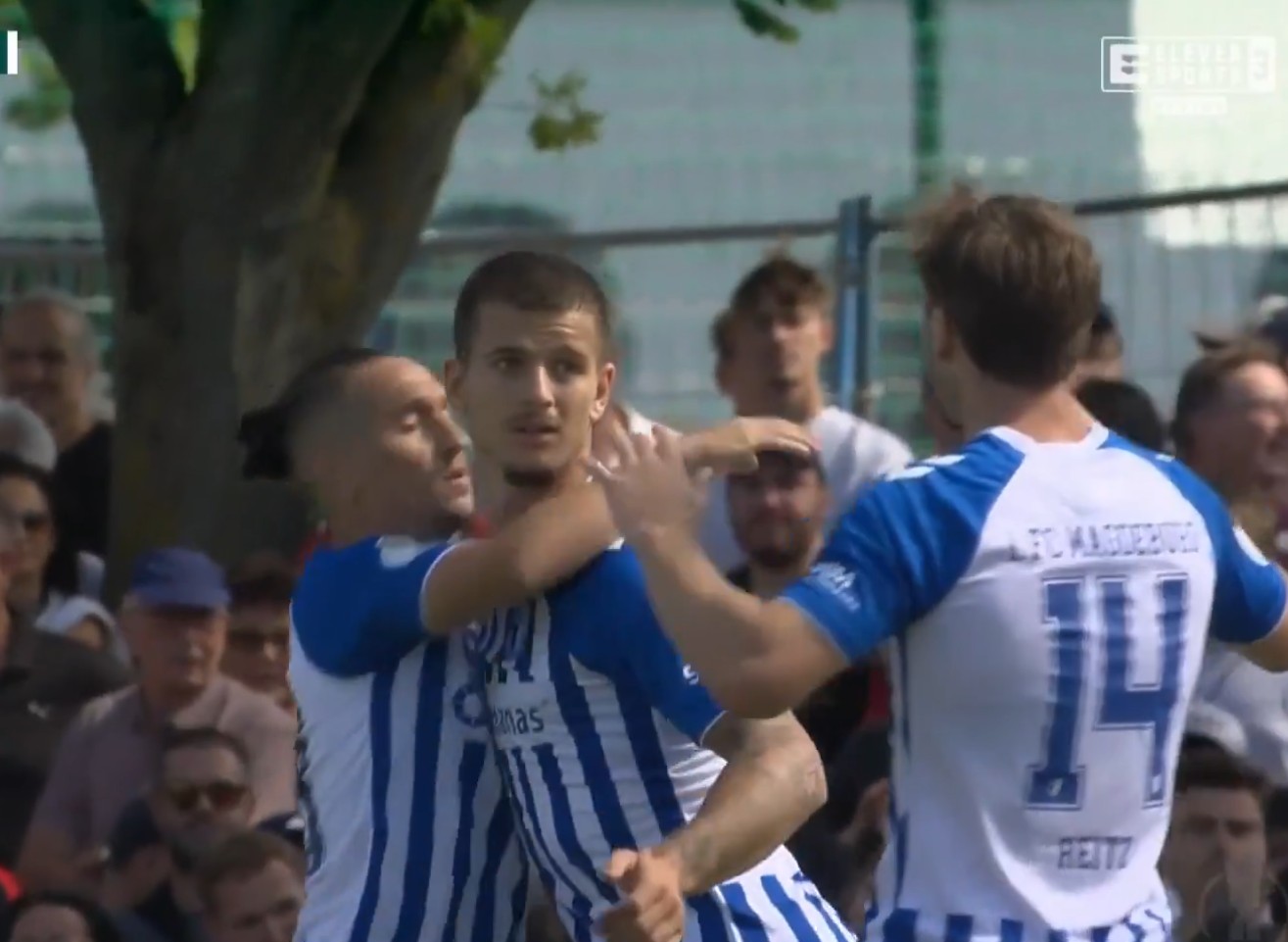 Dublet Żukowskiego! Polak bryluje w Niemczech [WIDEO]