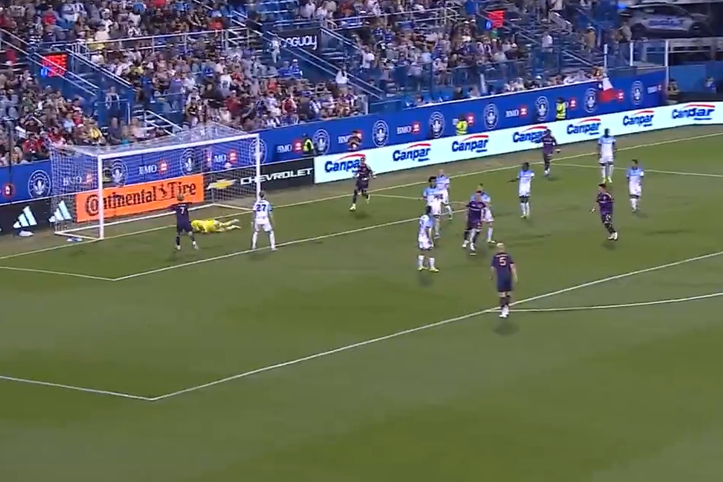 Co za gol w MLS. Lewandowski by się nie powstydził [WIDEO]