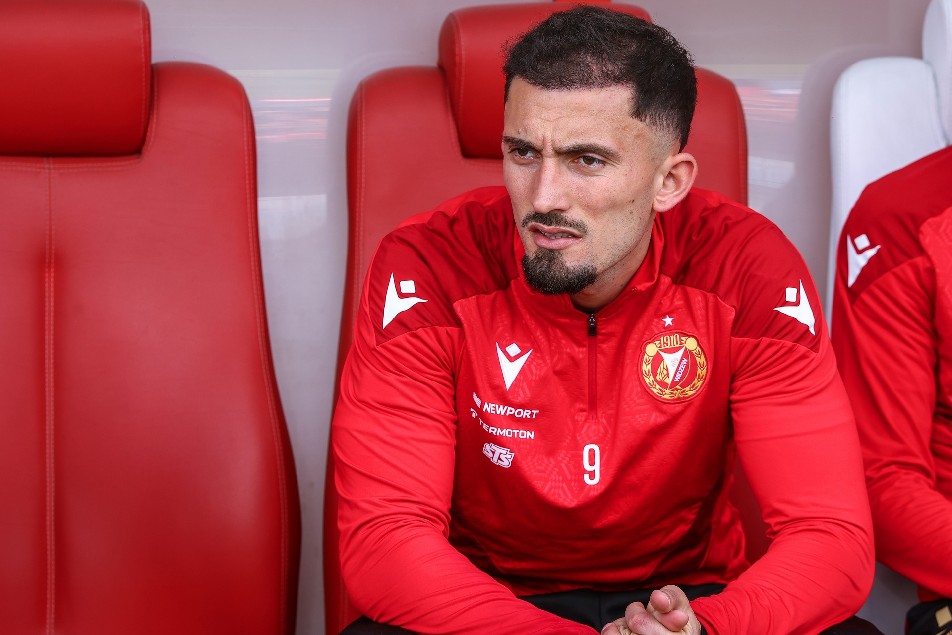 Zeqiri wyjechał z Polski. Napastnik Widzewa blisko odejścia [NASZ NEWS]