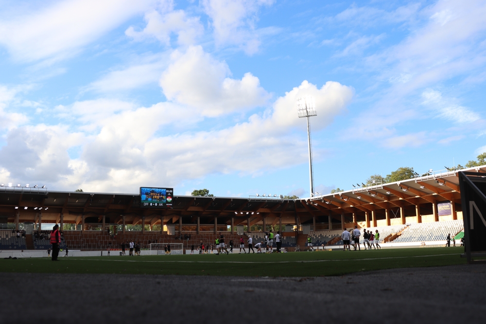 Sensacyjny mistrz?! Przez 120 lat nie zdobyli trofeum. Teraz rządzą po 18 kolejkach