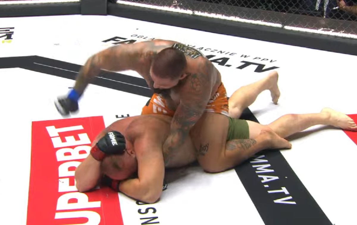 Były zawodnik KSW wygrał w Fame MMA! Nokaut w pierwszej rundzie