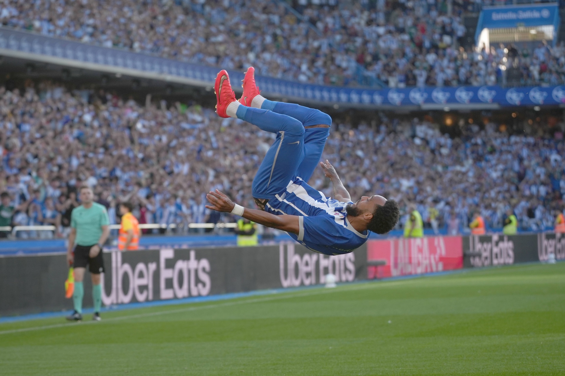 37 lat i taka forma legendy! Wymarzony start w nowym klubie. Wszyscy zachwyceni 