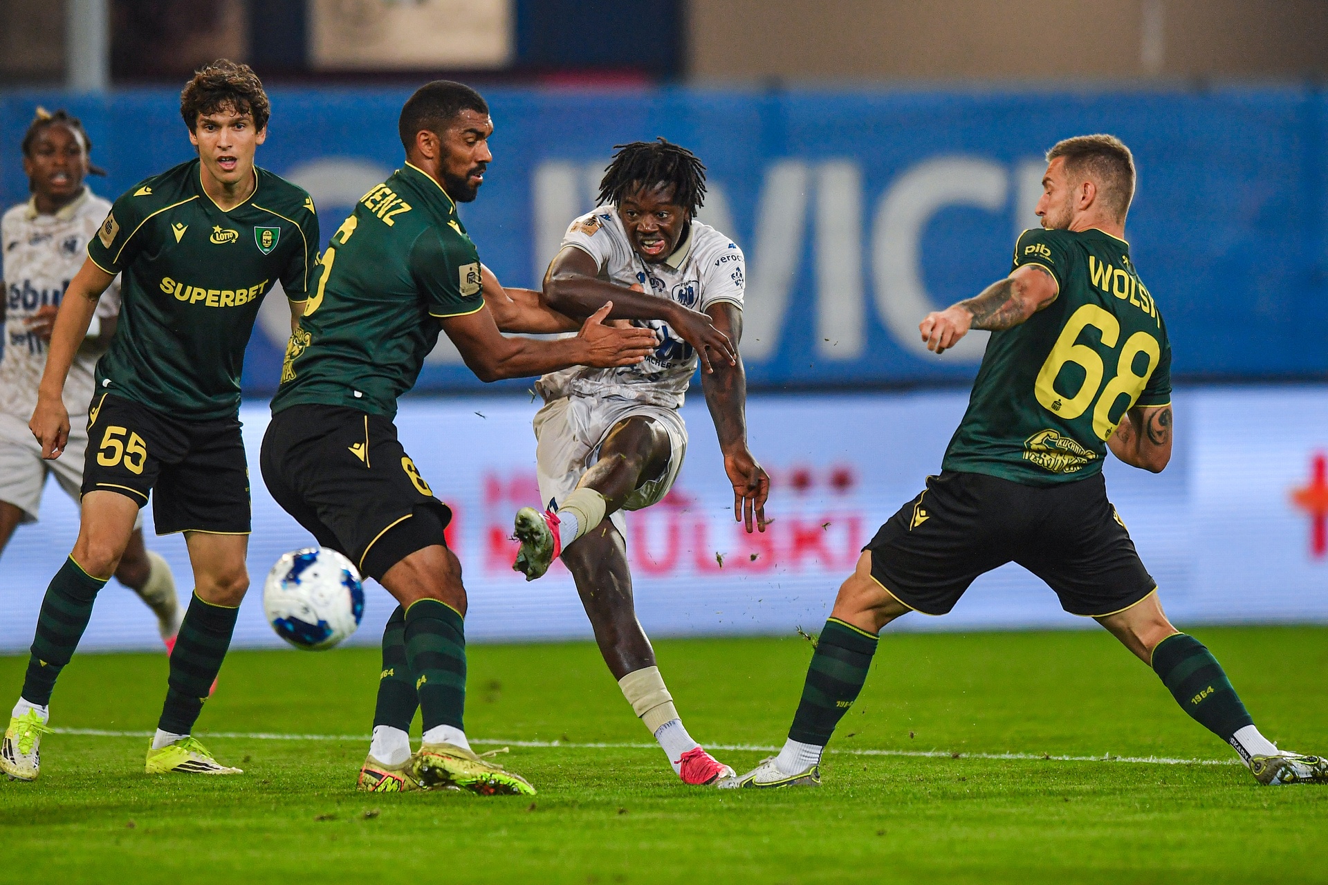 GKS rozbity w Gliwicach! Piast znów zaskoczył 