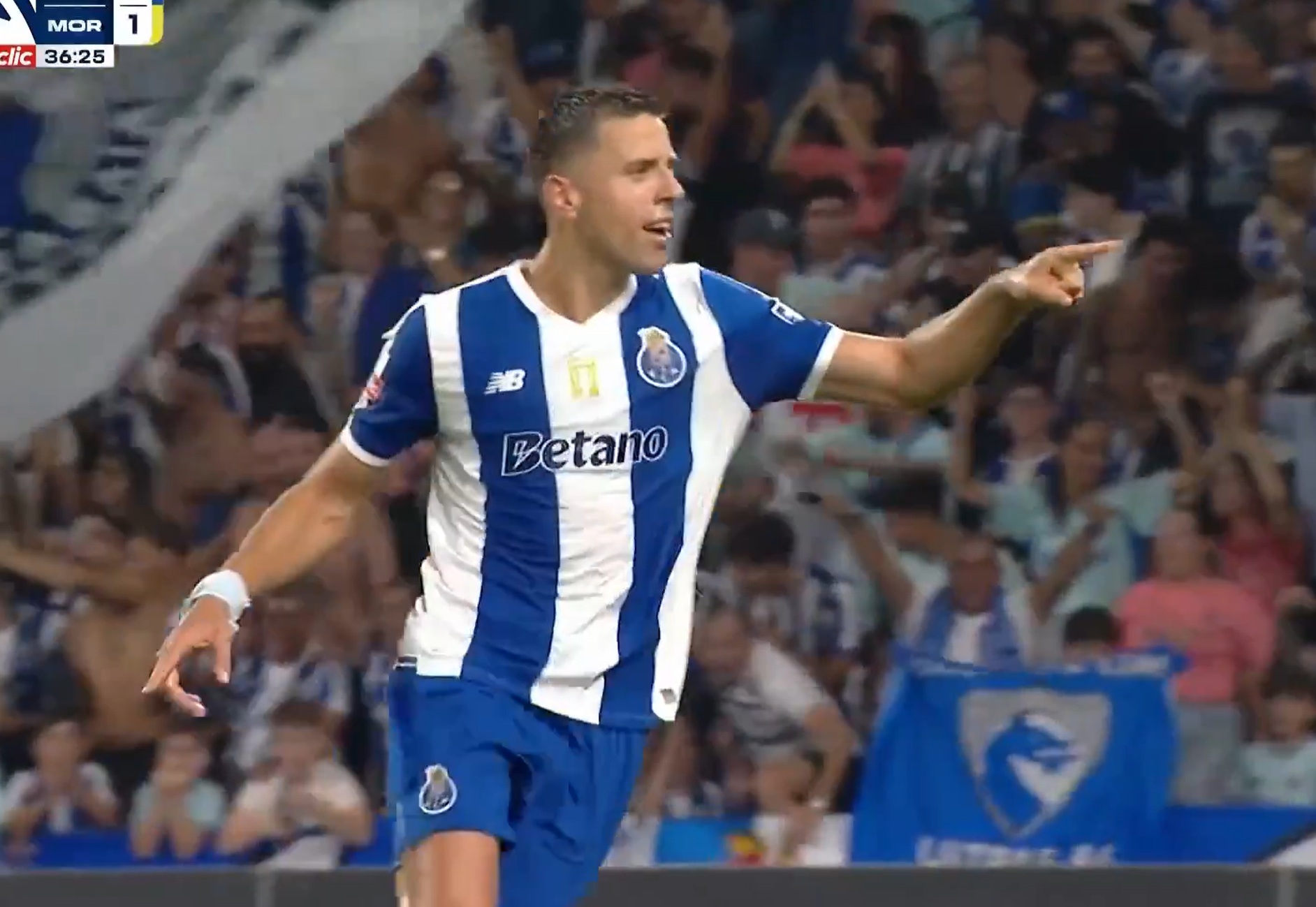 Bednarek strzelił gola dla Porto! Ważne trafienie Polaka [WIDEO]