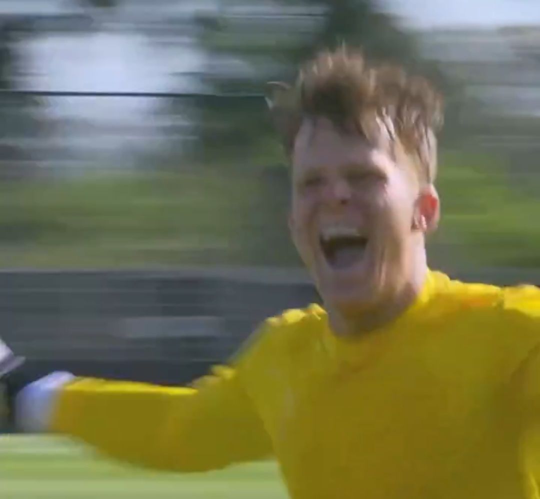 Dublet bramkarza w Eredivisie. Syn legendy pozamiatał