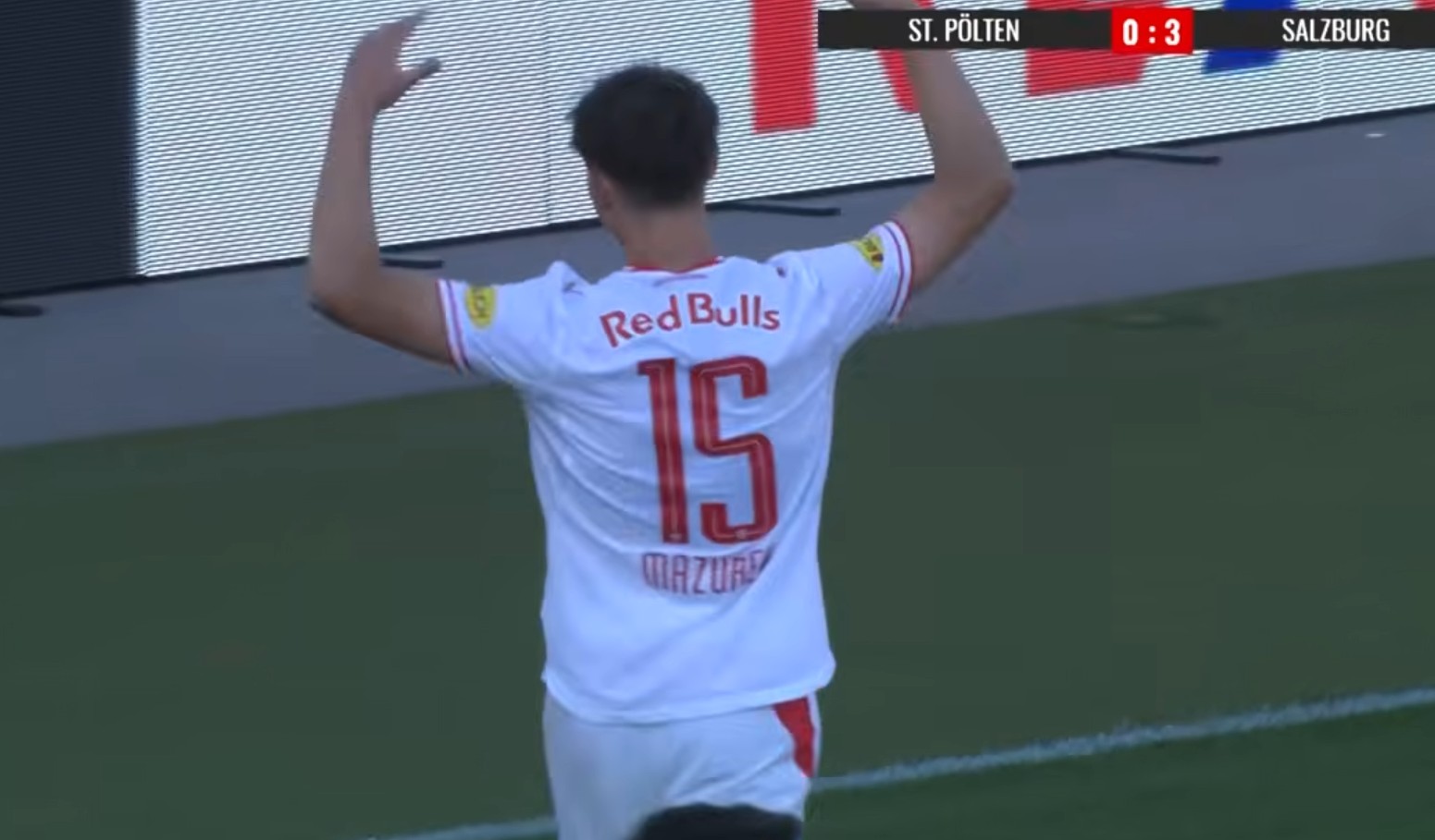 Bramka Mazurka! Polak błyszczy w Austrii [WIDEO]