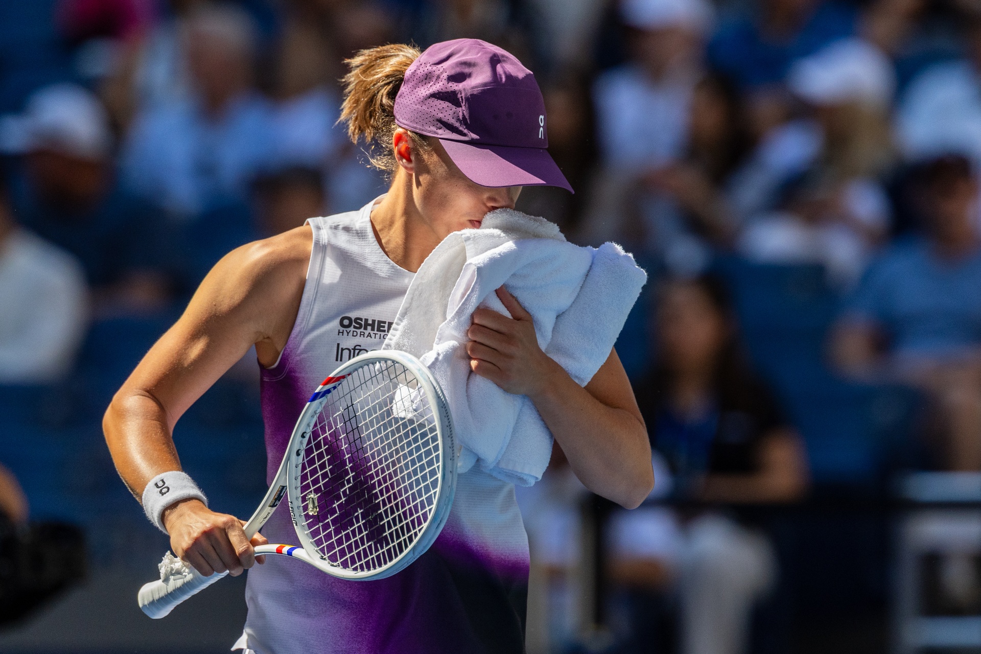Świątek zalała się łzami. Smutne obrazki po odpadnięciu z US Open [WIDEO]