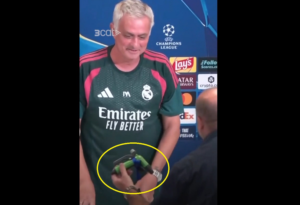 Sceny na konferencji Mourinho. Minęło 16 lat [WIDEO]