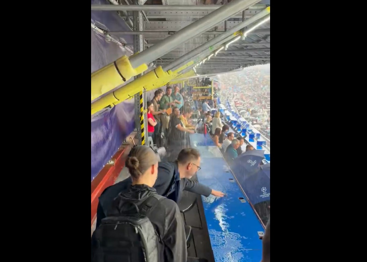 Powódź na Camp Nou. Szokujące obrazki z Barcelony [WIDEO]