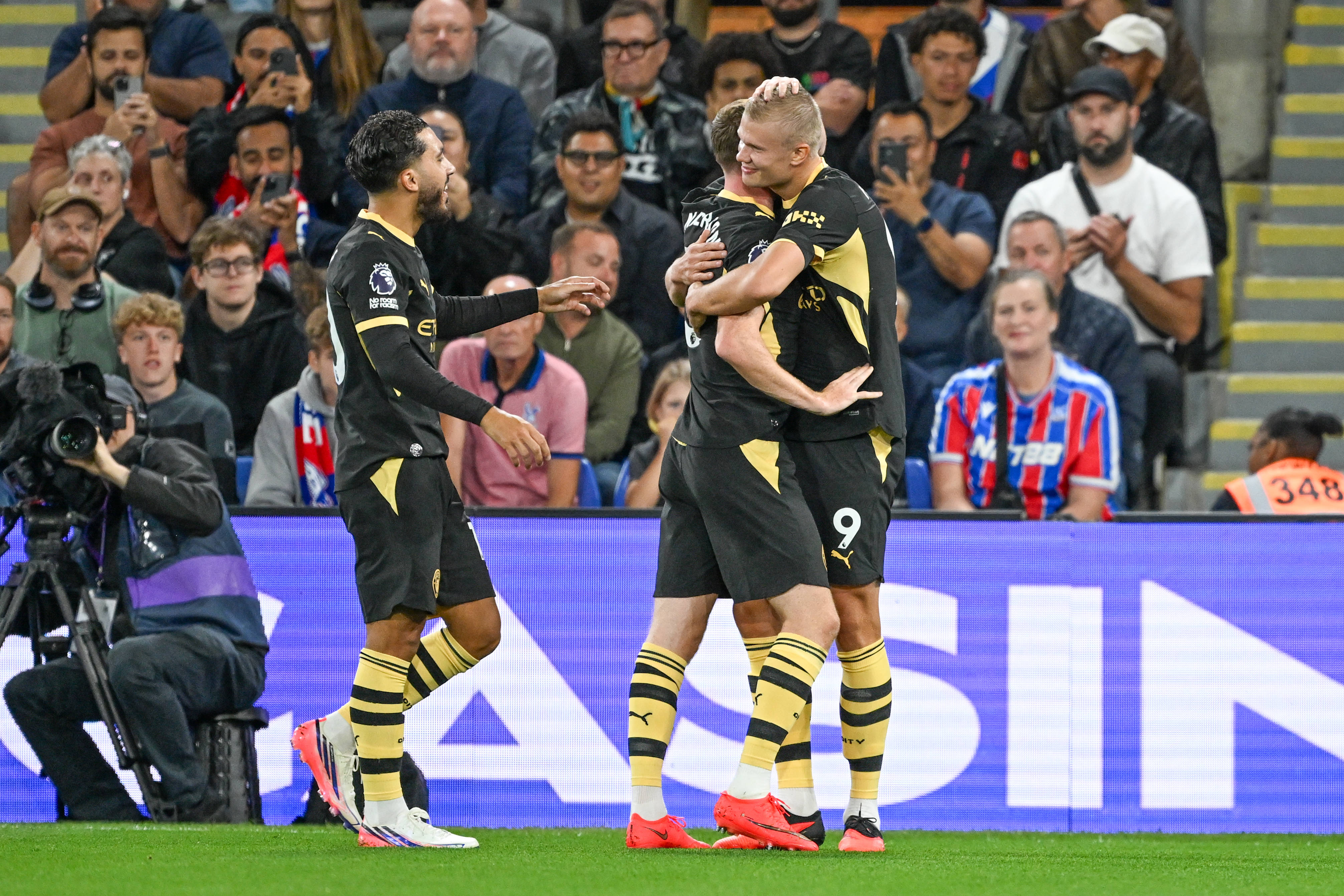Gol w derbach Manchesteru = 300 zł od nowego buka! Wystarczy bramka dowolnej ekipy