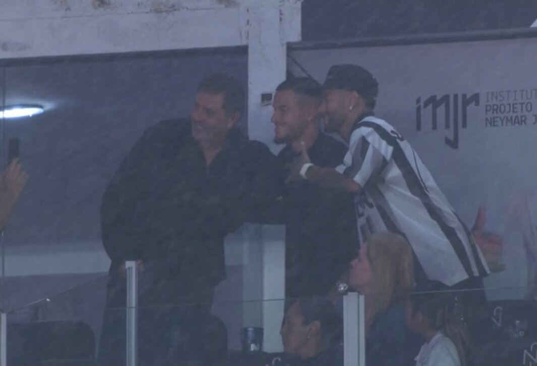 Hitowy transfer Coutinho. Pojawił się u boku gwiazdy [WIDEO]