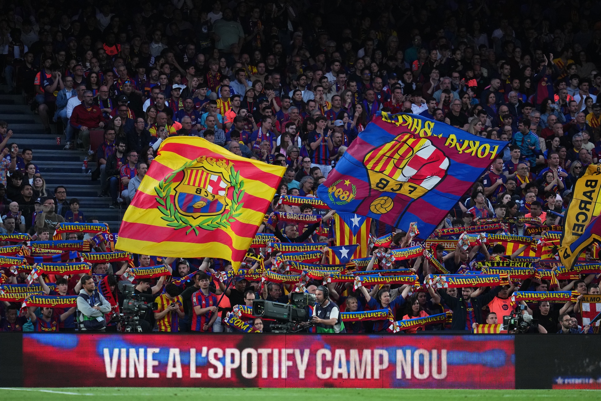 Wielki talent może trafić do Barcelony. Przyleciał na negocjacje