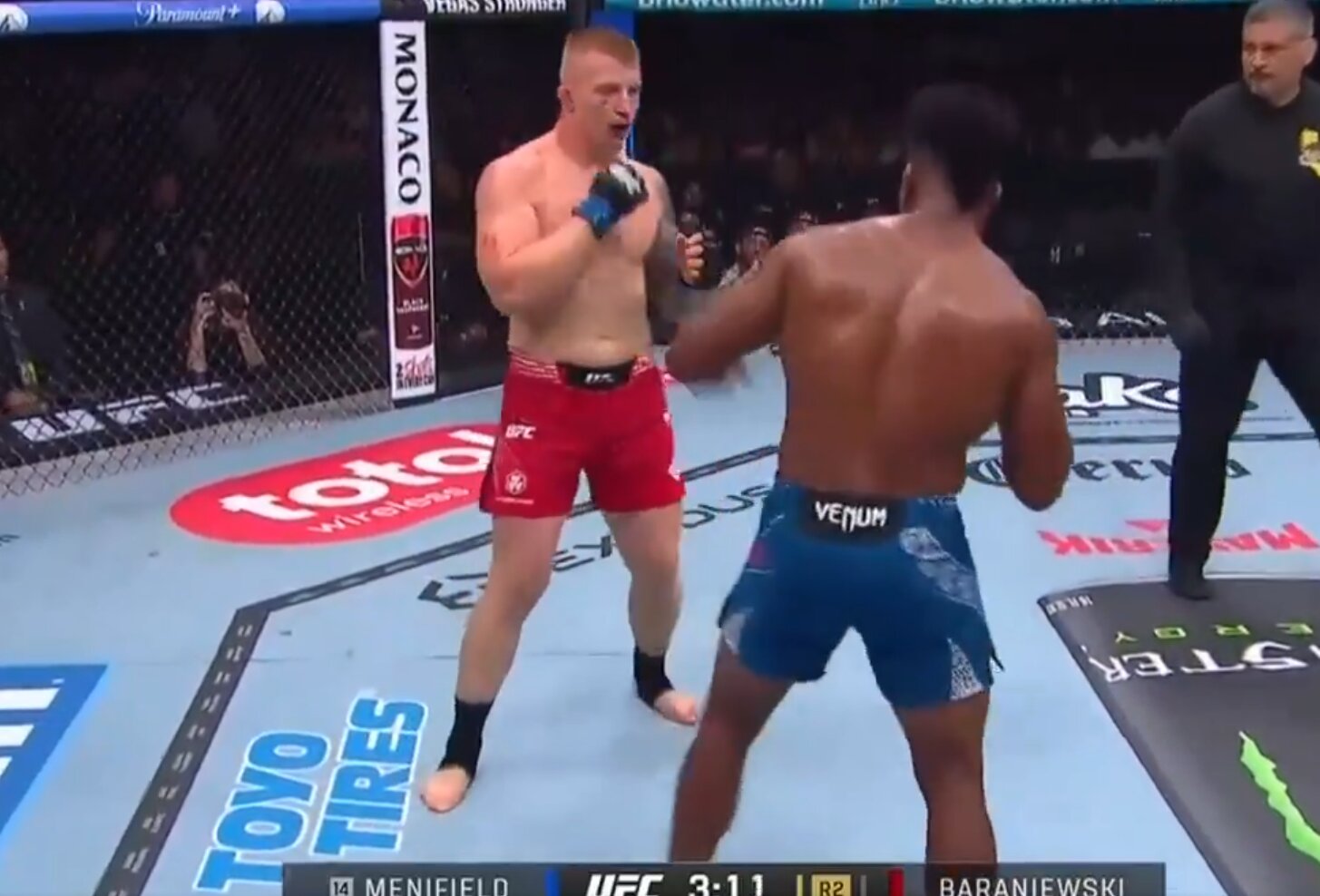 Trudny bój Baraniewskiego w UFC! O zwycięzcy decydowali sędziowie
