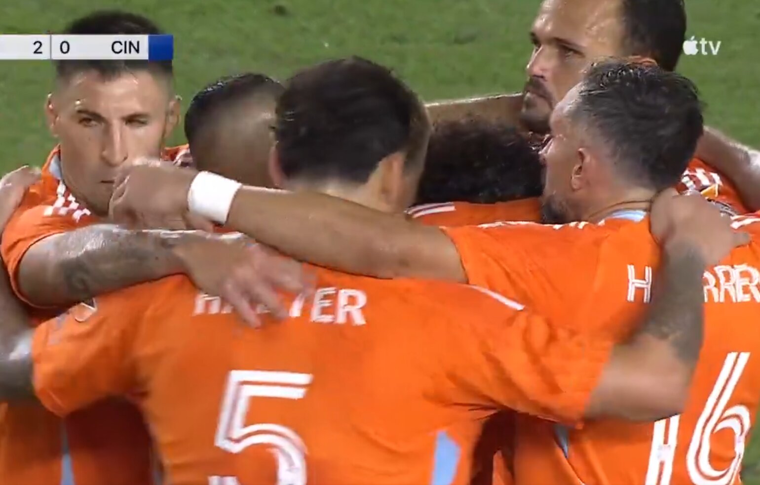 Polak znów strzelił w MLS. Zrównał się z Lewandowskim [WIDEO]