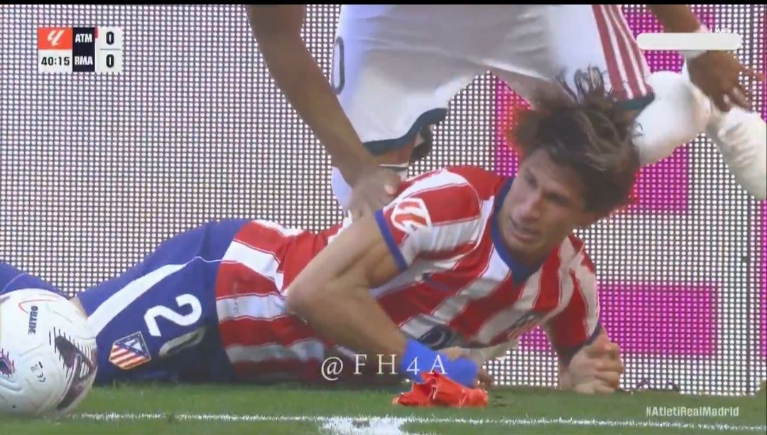 Szokujące, co zrobił Mbappe. Atak kolanem w głowę [WIDEO]