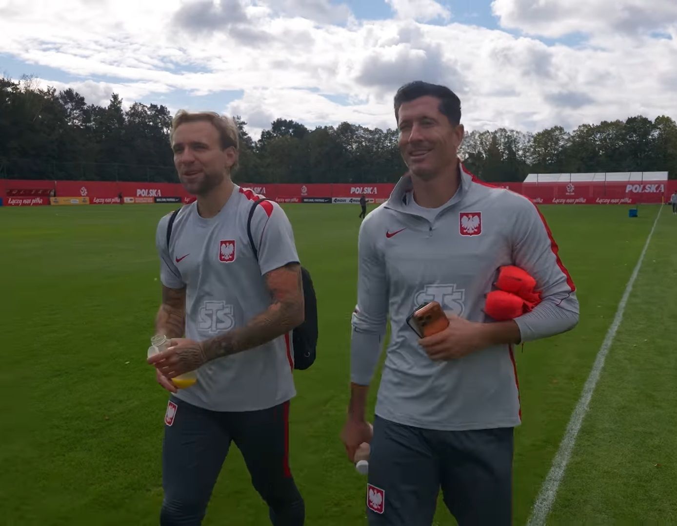 Puchacz pozamiatał, tak nazwał Lewandowskiego. "Przywiózł całą walizkę fantów"