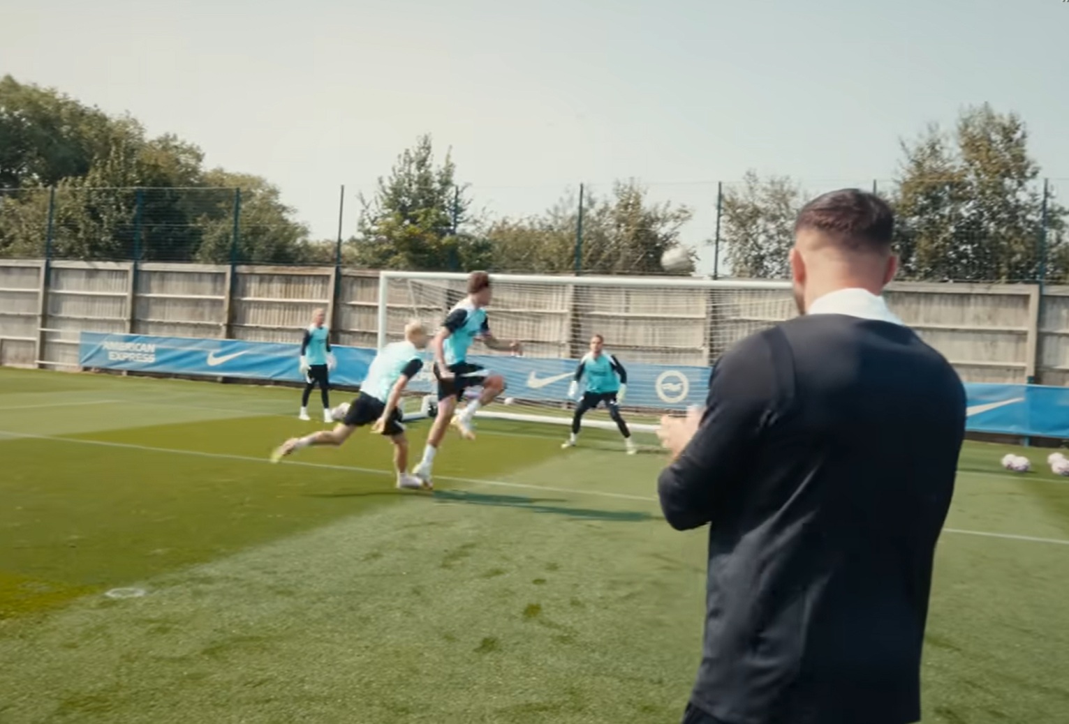 Gwiazdor MMA w... sztabie klubu Premier League! Nie do wiary, za co odpowiada