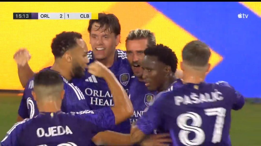 Gol Griezmanna z wolnego. Zabawa Francuza w MLS [WIDEO]