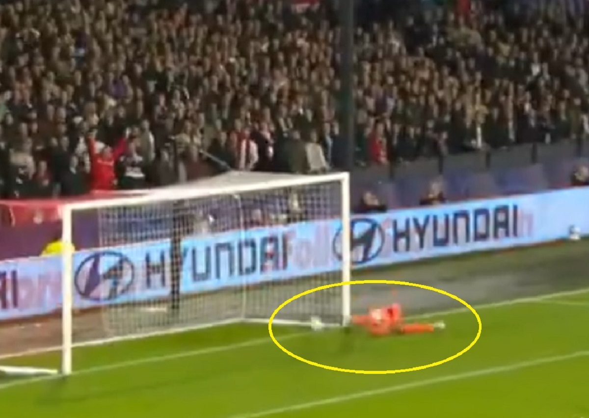 Samobój skreślonego bramkarza Chelsea. Sen Como w Lidze Mistrzów przerwany
