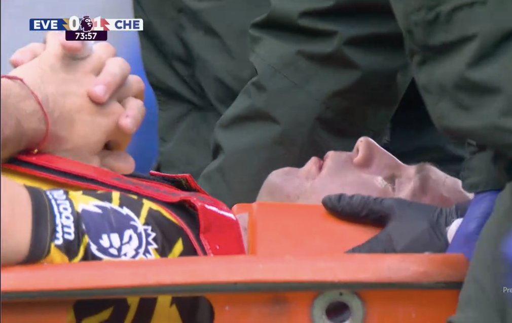 Niespodziewany bohater Chelsea. Gwiazda "The Blues" na noszach