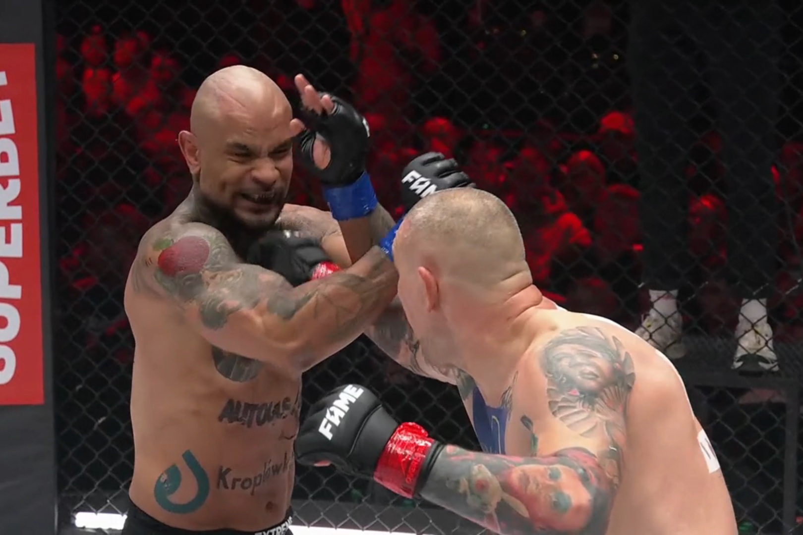 Co za zwroty akcji na Fame MMA 33. W oktagonie leciały iskry