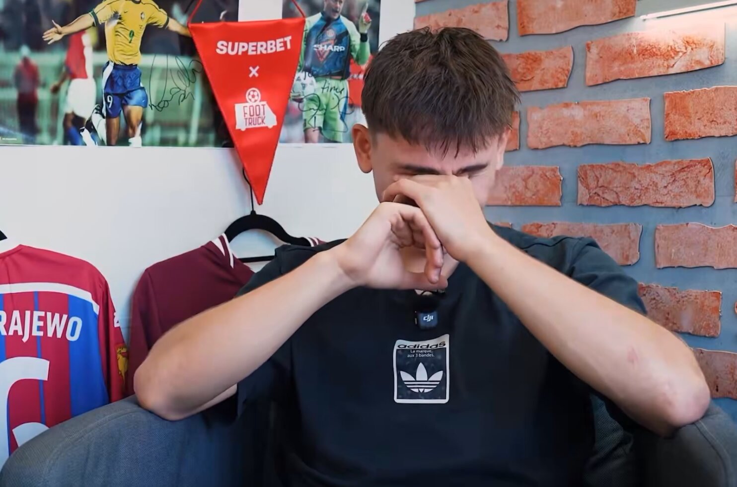 Mazurek nie wytrzymał na wizji. W oczach pojawiły się łzy [WIDEO]