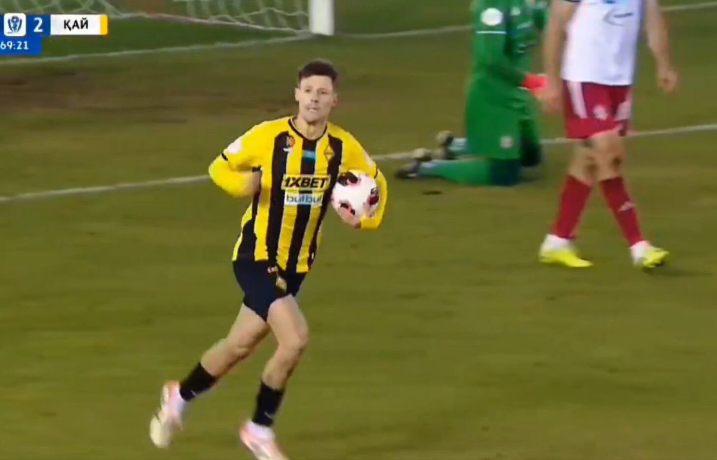 Co za gol byłego piłkarza Legii. Poszedł przez pół boiska. Notuje wybitne liczby [WIDEO]