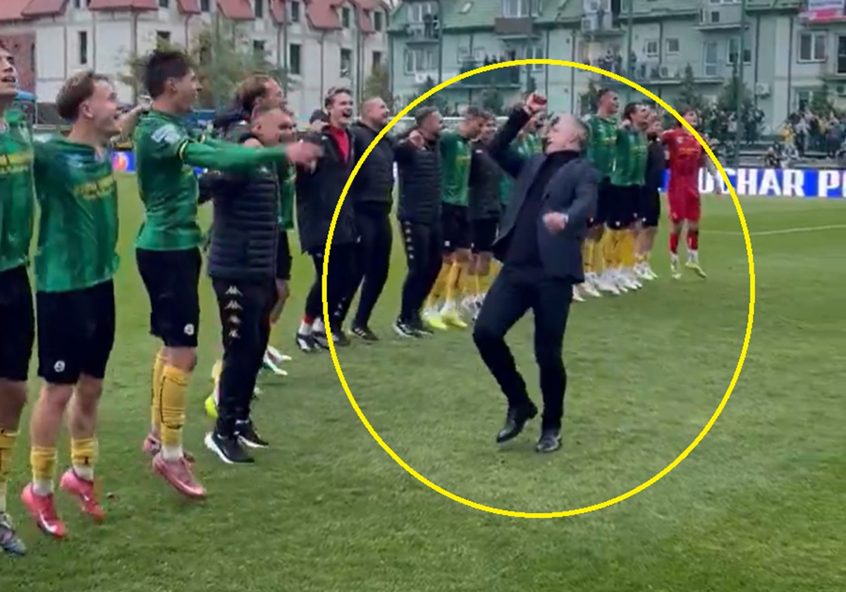 Trener Siarki odpiął wrotki. Szalony taniec po wygranej z Lechem [WIDEO]