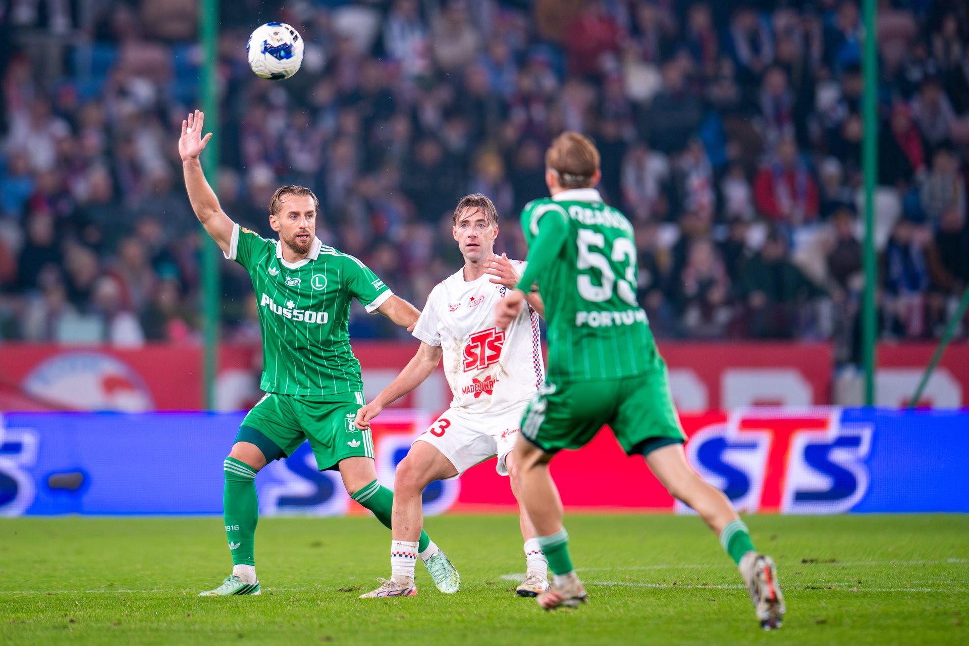 Gromy po pseudohicie Ekstraklasy. "Co to za sport? Paździerzysko"