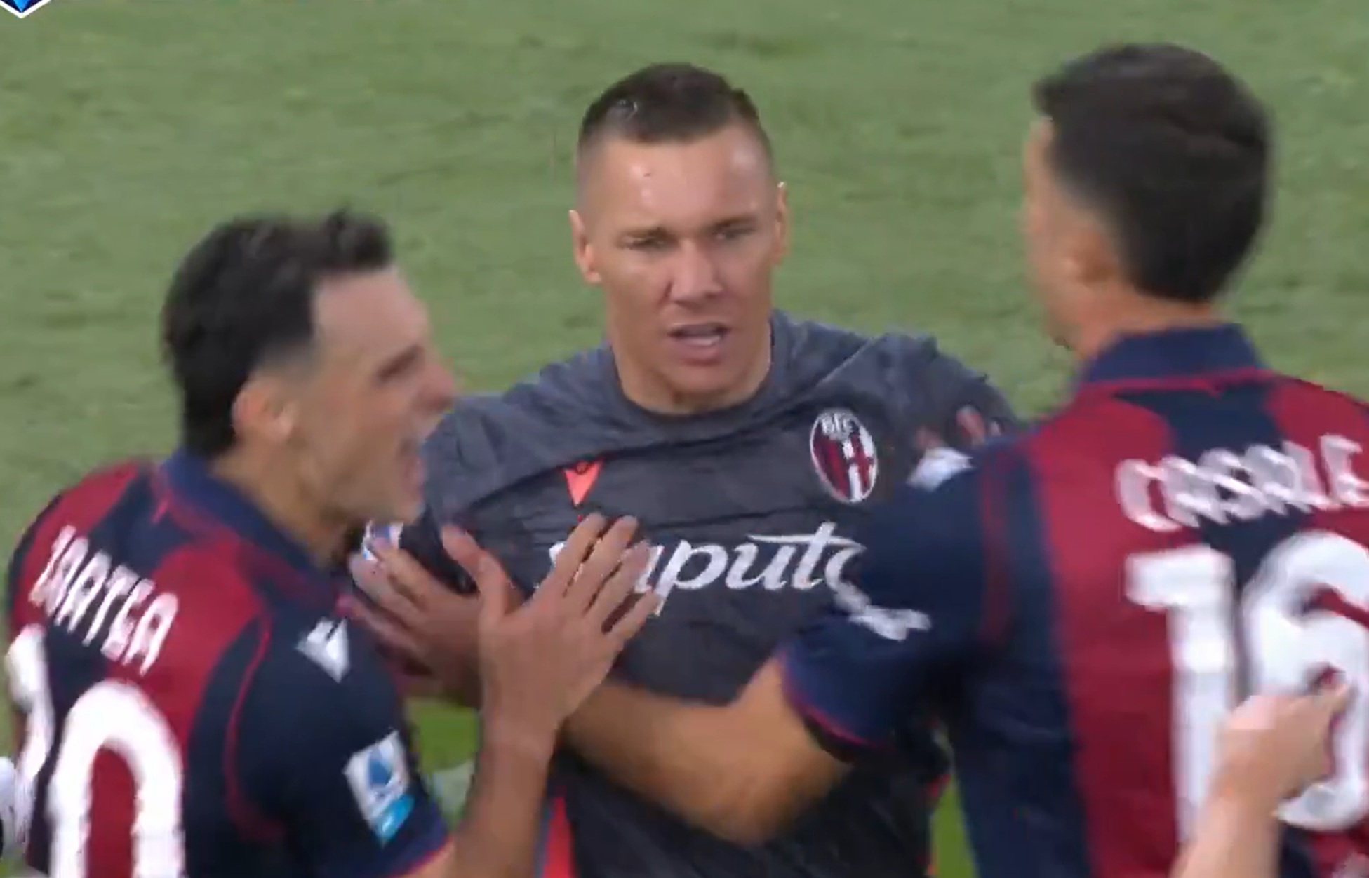 Skorupski bohaterem! Uratował zwycięstwo, co za parada! [WIDEO]
