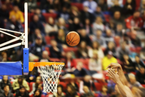 Mistrzowie NBA nadal bez porażki