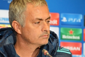 "Mourinho? Kibice MU potrzebują kogoś, kto da zwycięstwa"