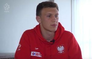 Krystian Bielik jednak nie przejdzie do Eintrachtu?
