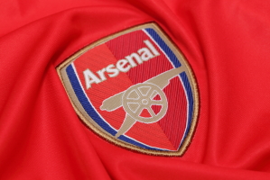 Arsenal przedłużył wypożyczenie Asano do VfB Stuttgart