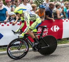 Majka dziesiąty, ale bliżej podium w generalce