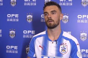 26-letni obrońca wzmocnił beniaminka Premier League