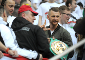 Fonfara pokonał Cleverley'a i obronił pas