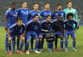 Drużyna Boruca przegrała z Chelsea, remis Liverpoolu