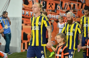 MU i Chelsea zainteresowane obrońcą Fenerbahce